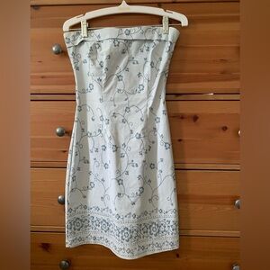 Strapless, stretchy mini dress